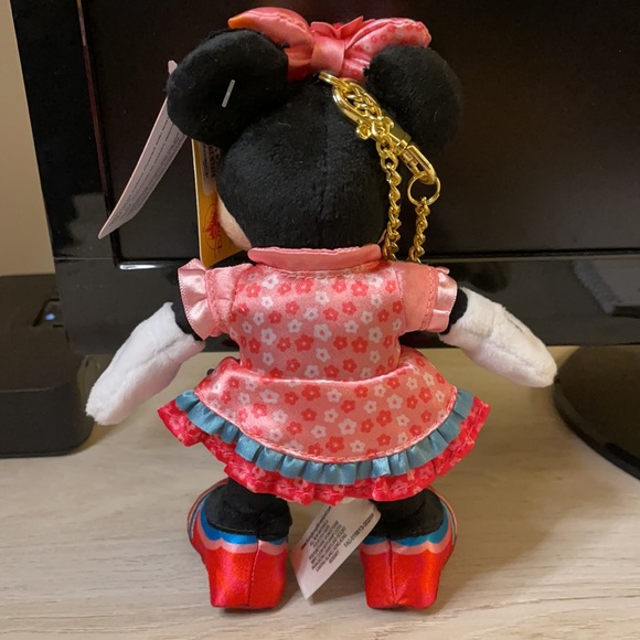 Disneyland Lunar Year Minnie Mouse plush keychain - Picture 3 of 5
